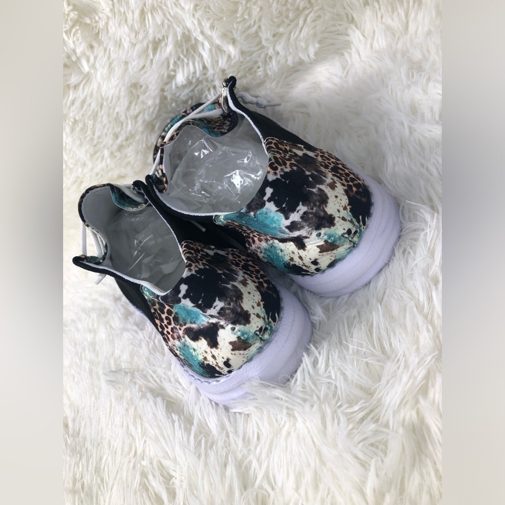 🐆🩵Women's Multicolor Animal Casual Shoes 42 US women’s 10 NWOT 🩵🐆 - Picture 7 of 16